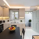 Moonstone Semesterbostad